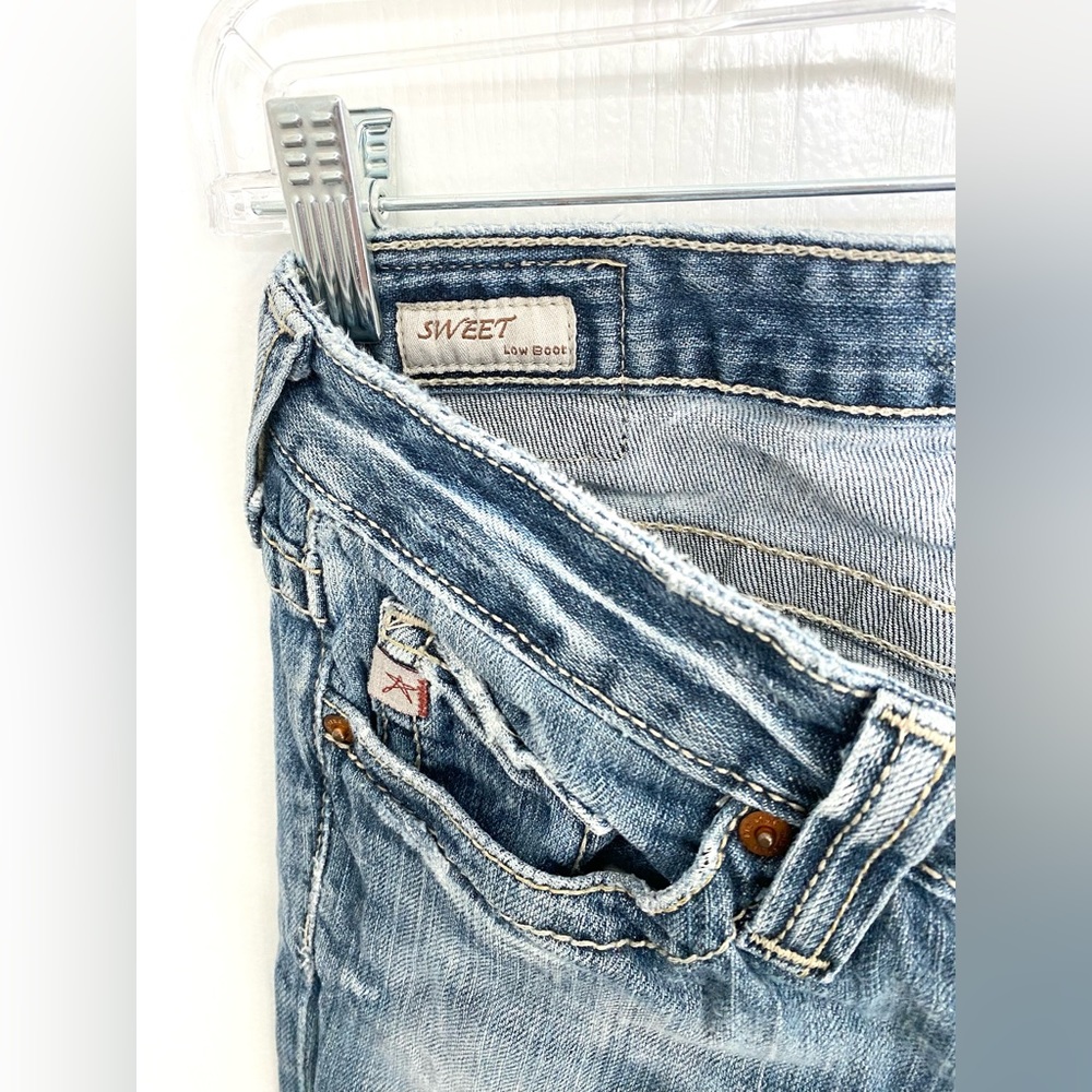 Big star jeans• Women’s size 25 • Boot cut • Low rise - Picture 4 of 6